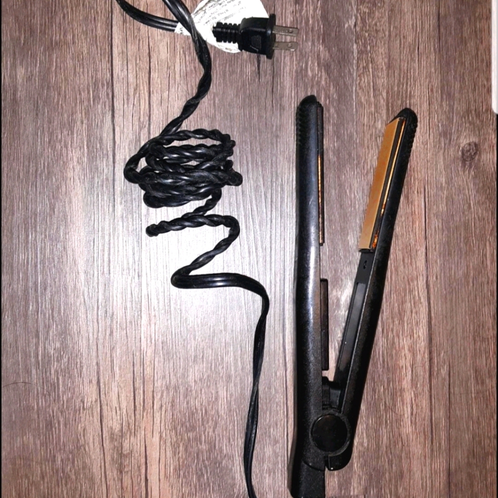 Revlon Straightener